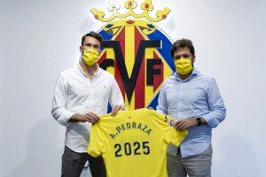El Villarreal CF consolida la seua plantilla i renova a Pedraza fins a 2025