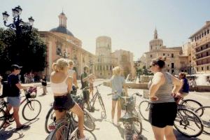 El turismo una "locomotora económica y social"
