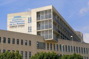 El servei d'Urgències de l'hospital de la Ribera, col·lapsat
