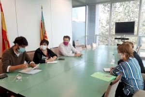 La Conselleria de Vivienda y el Ayuntamiento de Algemesí analizan la situación del grupo de vivienda pública El Raval