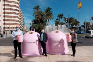 El Ayuntamiento de Alicante y Ecovidrio colocan tres parejas de iglús rosas solidarios con motivo del Día Mundial del Cáncer de Mama