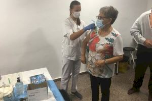 El centro de salud de Petrer facilitará la vacunación de la gripe a los mayores de 65 años en varias dependencias del centro histórico y en la avenida de Hispanoamérica
