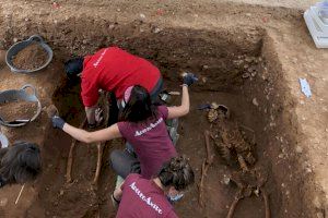 La tercera campaña de las exhumaciones de Castelló llega a su ecuador tras recuperar 23 cuerpos