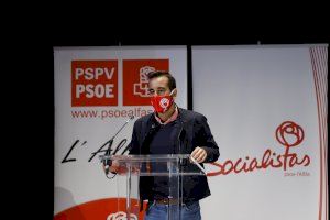 Muñoz: “El centrismo del PP se demuestra rompiendo gobiernos sustentados por la extrema derecha”