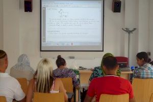La Concejalía de Educación de Alicante dedica más de 240.000 euros a los cursos de alfabetización de adultos y de español para extranjeros