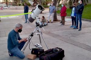 Èxit de convocatòria al primer curs d’aprofundiment en astronomia del Planetari