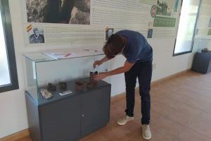 El Centre XYZ d'Almenara rep una donació de materials i objectes de la Guerra Civil