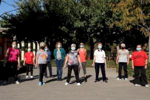 2.600 mayores hacen ejercicio al aire libre en los parques de Valencia