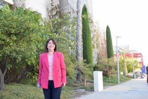 La catedrática Navarro Faure presenta su candidatura al Rectorado de la UA