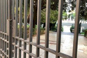 Ciudadanos de Benidorm pide más vigilancia en el parque de l’Aigüera y reabrir sus puertas en su horario establecido para permitir el cruce peatonal