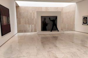 El Museo de Arte Contemporáneo de Alicante expone una obra de Genovés como “Pieza Invitada”