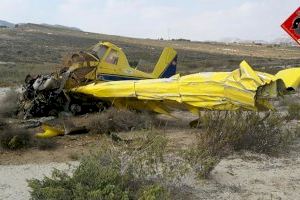 Sobreviu un jove pilote després de caure amb la seua avioneta a Orihuela