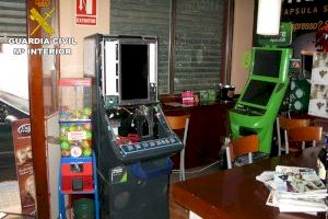 La Guàrdia Civil desmantella una organització criminal implicada en 37 robatoris en bars de les províncies de Conca, Albacete i València