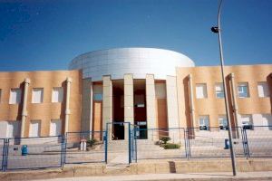 La Escuela Oficial de Idiomas de Benidorm seguirá matriculando en plazas vacantes durante el mes de noviembre
