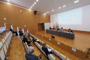 El Ayuntamiento de Elche recoge las aportaciones de profesionales de la ciudad para la consulta previa preceptiva del PGOU