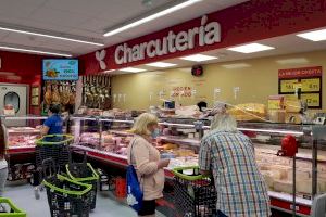 Dialprix suma un nou súper de la frescor i obri les portes del seu segon supermercat a Benidorm