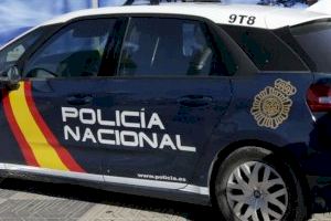 La Policía Nacional detiene a dos menores por robarle el teléfono móvil a otro