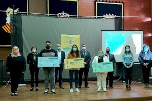 El Ayuntamiento de Oropesa del Mar entrega los premios de su concurso para emprendedores