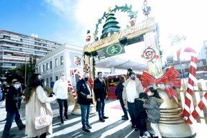 El Nadal arriba a la Plaça Sèneca d'Alacant amb un mercat d'artesania i una exposició infantil