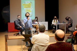 L’ús del valencià a les xarxes socials, a debat a Castelló