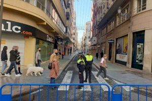 Alicante peatonaliza las calles del centro en Navidad
