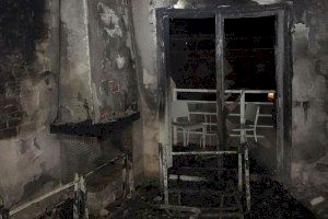 Rescatat un home amb cremades després d'incendiar-se el seu habitatge a Xàbia