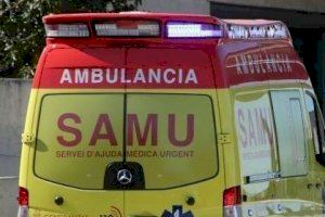 Una xiqueta de 16 anys ix ferida d'un accident entre dos cotxes a Alacant
