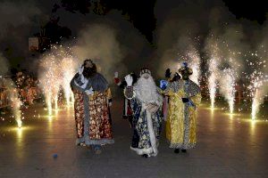 El valle del juguete de Alicante acoge la recepción oficial de los Reyes Magos en España