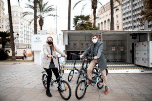 L’EMTRE reparteix 54 bicicletes plegables entre els usuaris del ecoparcs mòbils