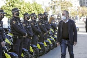 La Policia Local de València presenta 20 noves motocicletes, que seran destinades a la policia de proximitat