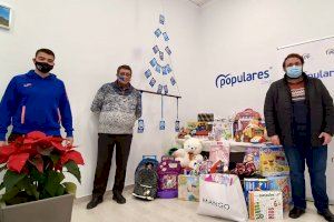 El PP de Onda realiza una recogida solidaria de alimentos, productos de higiene y juguetes