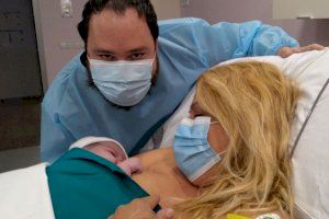 El primer bebé del 2021 de la Comunitat nace en el Hospital de Sagunt