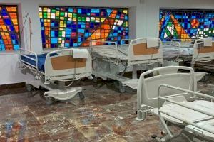 L'Hospital d'Elx instal·la vuit llits en la capella davant la pressió hospitalària