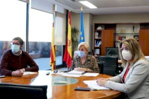 La Comunitat Valenciana vacunará a los sanitarios de la privada en sus centros o a través de mutuas y aseguradoras
