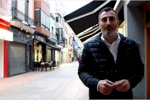 La hostelería protesta en la calle por el castigo del PSOE y el PP vuelve a exigir su rescate