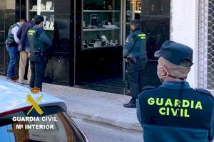 Cinco detenidos por robar con violencia en domicilios de personas mayores en la Plana Baixa