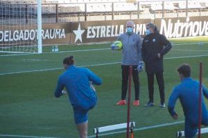 Dos futbolistas del CD Castellón dan positivo en covid