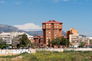 La Conselleria de Vivienda inicia la regeneración de dos edificios del grupo La Moleta en la Vall d'Uixó