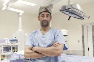 Cuatro médicos que ejercen en la Comunitat Valenciana, entre los 100 mejores de España