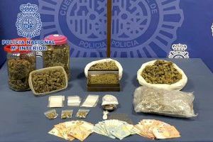 La Policía Nacional desmantela en Castellón un punto de venta de marihuana al menudeo