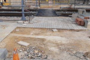 El Alcalde Sagredo aplaude la instalación de un acceso peatonal inteligente de FGV en la estación de metro de La Canyada