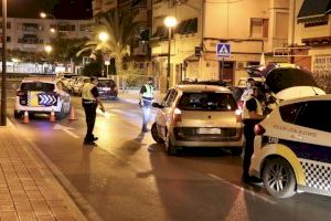 Siguen las denuncias en Alicante: una por celebrar una fiesta ilegal y 16 más por no llevar la mascarilla