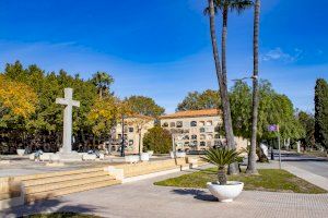 16 Nuevos bancos de descanso para los cementerios de Sant Jaume i Verge del Sofratge