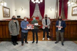 La Concejalía de Deporte de Sueca entrega los premios de la Carrera Navideña virtual en forma de tarjetas regalo para consumir en el comercio local