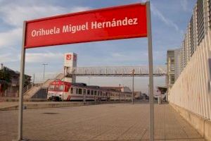 Las empresas de transporte urbano puedan usar las dársenas de la Estación Intermodal de Orihuela