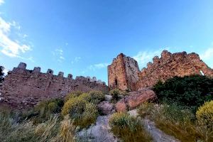 Serra cierra el castillo ante la afluencia masiva de visitantes