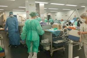 Se dispara la lista de espera: hasta cuatro meses para operarse en los hospitales valencianos