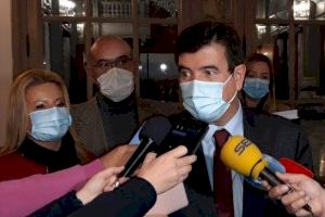 Giner: “Ribó no se toma en serio la EMT a pesar de que nos cuesta 100 millones de euros anuales a los valencianos”