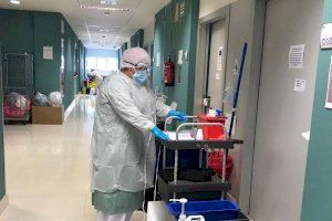 El PP acusa a la Generalitat de no hospitalizar a pacientes covid con riesgo medio de morir