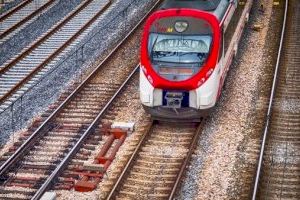 Renfe reduce la oferta de trenes de Cercanías entre Alicante y Murcia